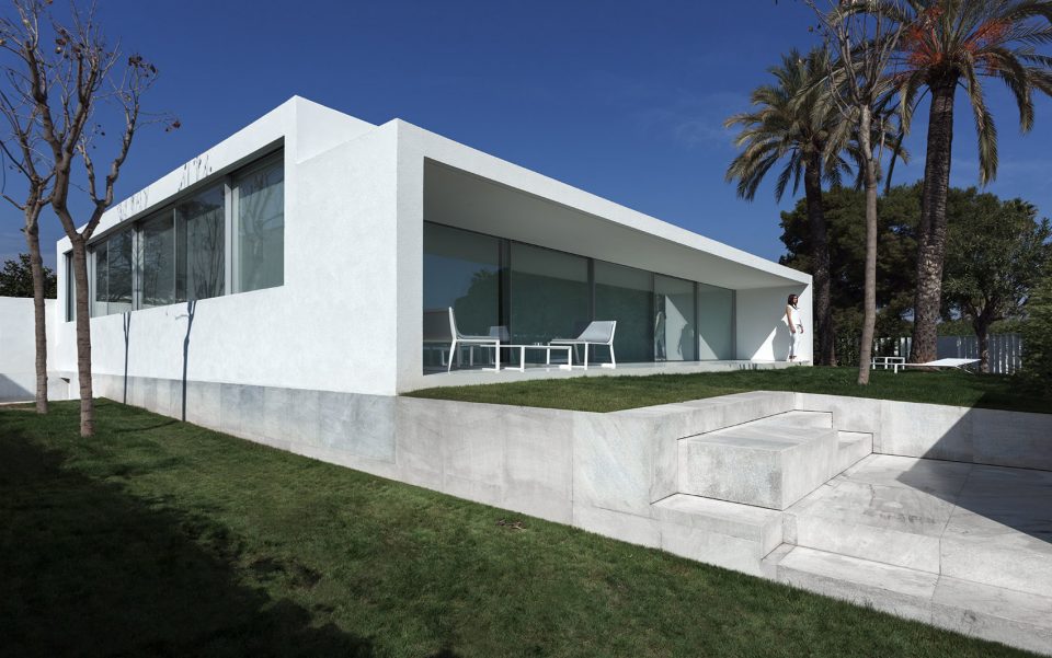 Breeze House By Fran Silvestre Arquitectos