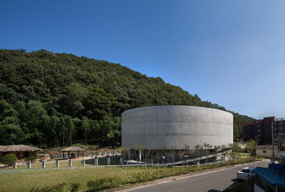 Son Yang won Memorial