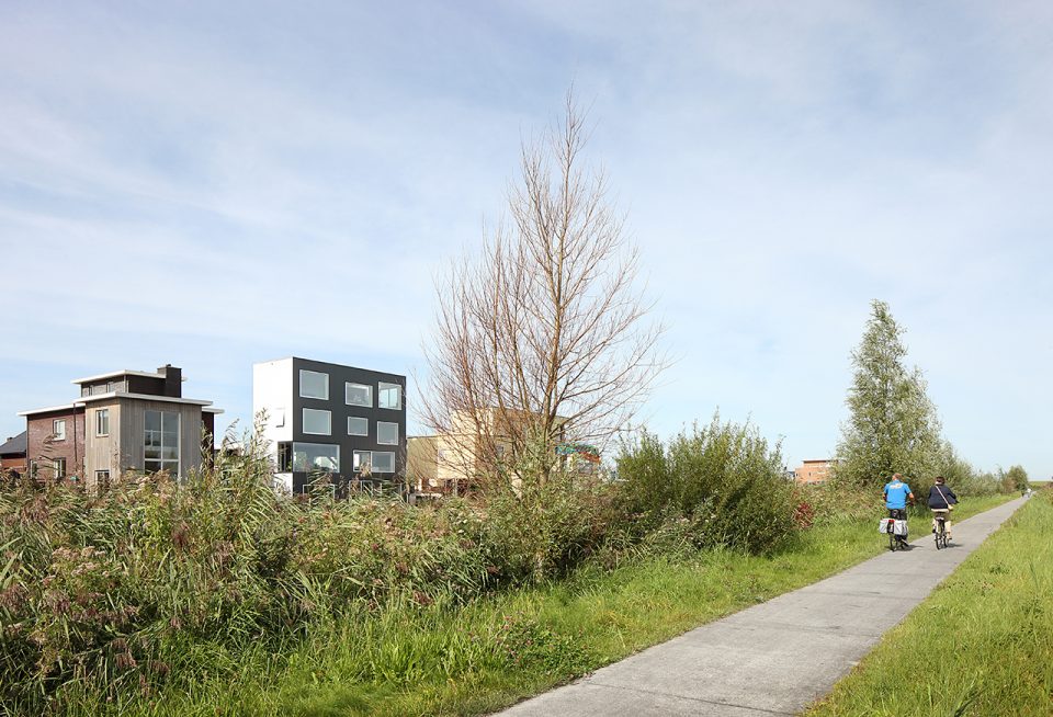 House with 11 Views By Marc Koehler Architects
