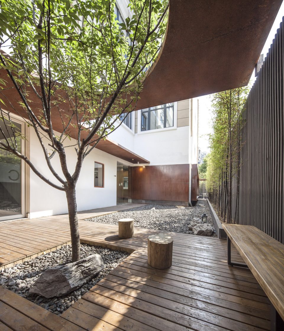 Renovation of Micron Architecture Office of WR Group