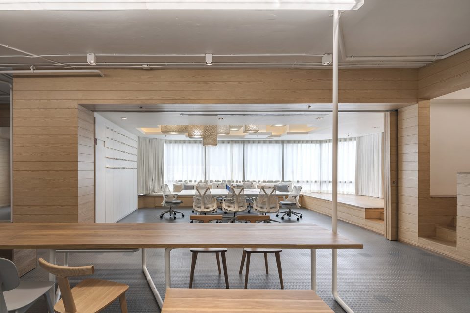 The Inteltion Office bY ONION