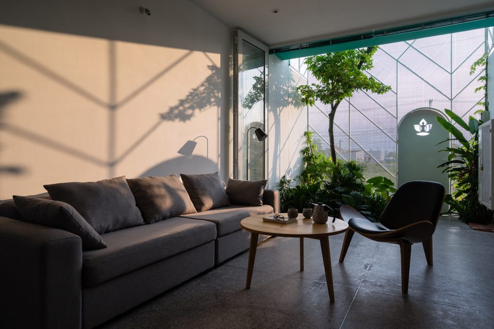 LESS house By H.a