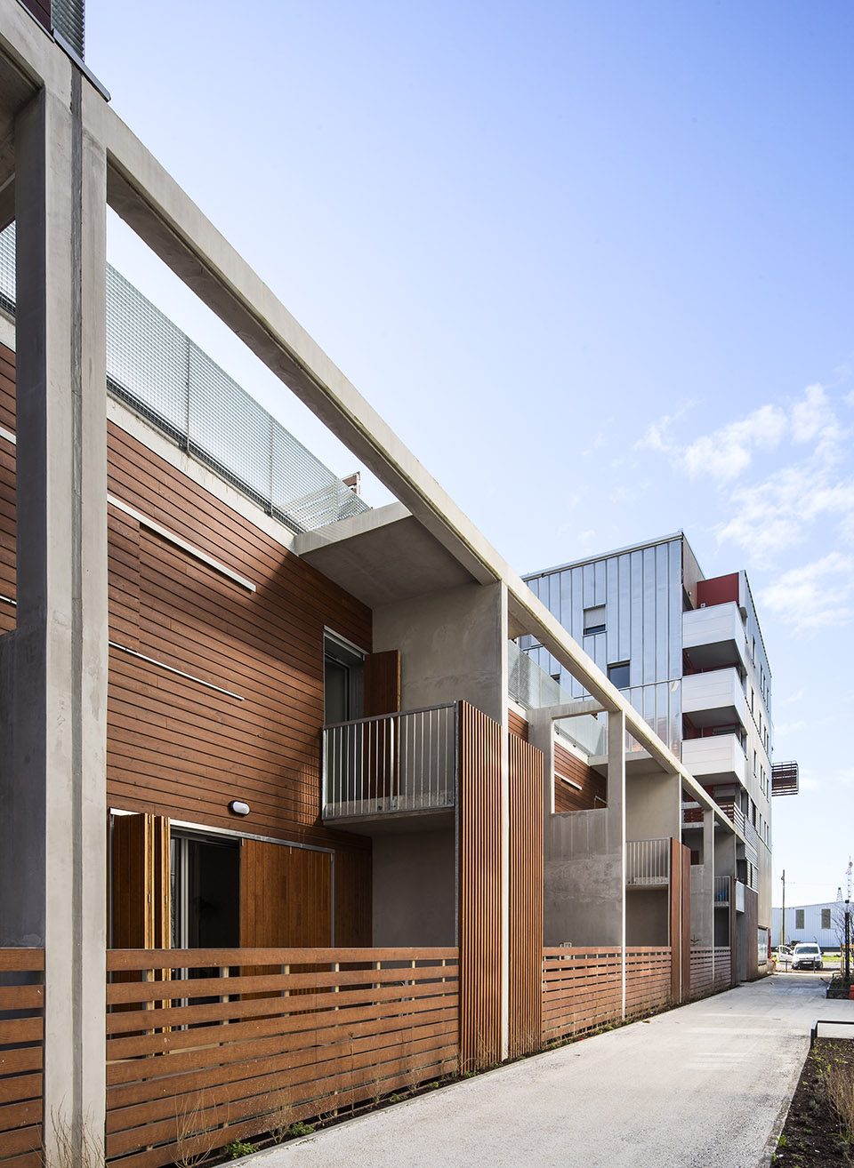 Urban planning and housing in Bordeaux France by mateo arquitectura
