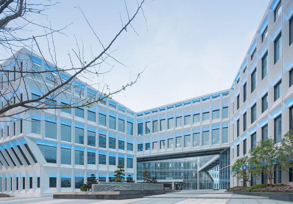 Water Bridge Shanghai Baoye Center By LYCS Architecture 1
