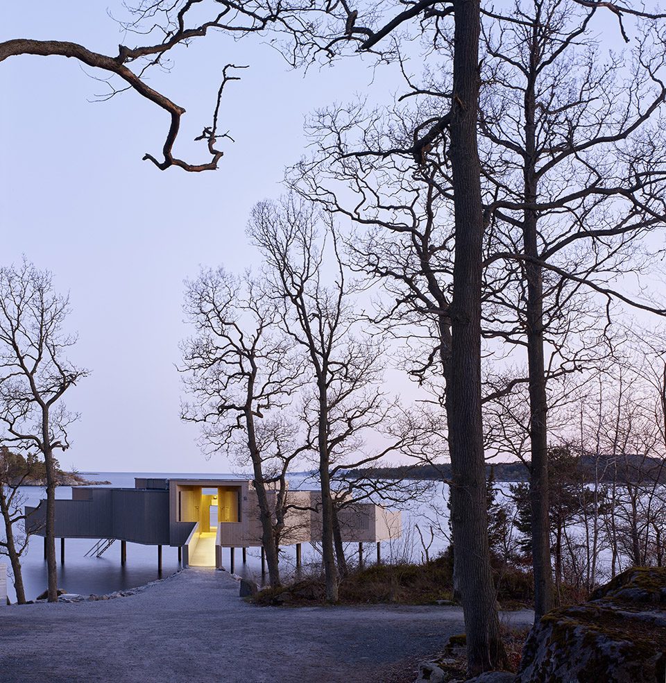 bath house by Sven Gustafsson and Ola Dellson