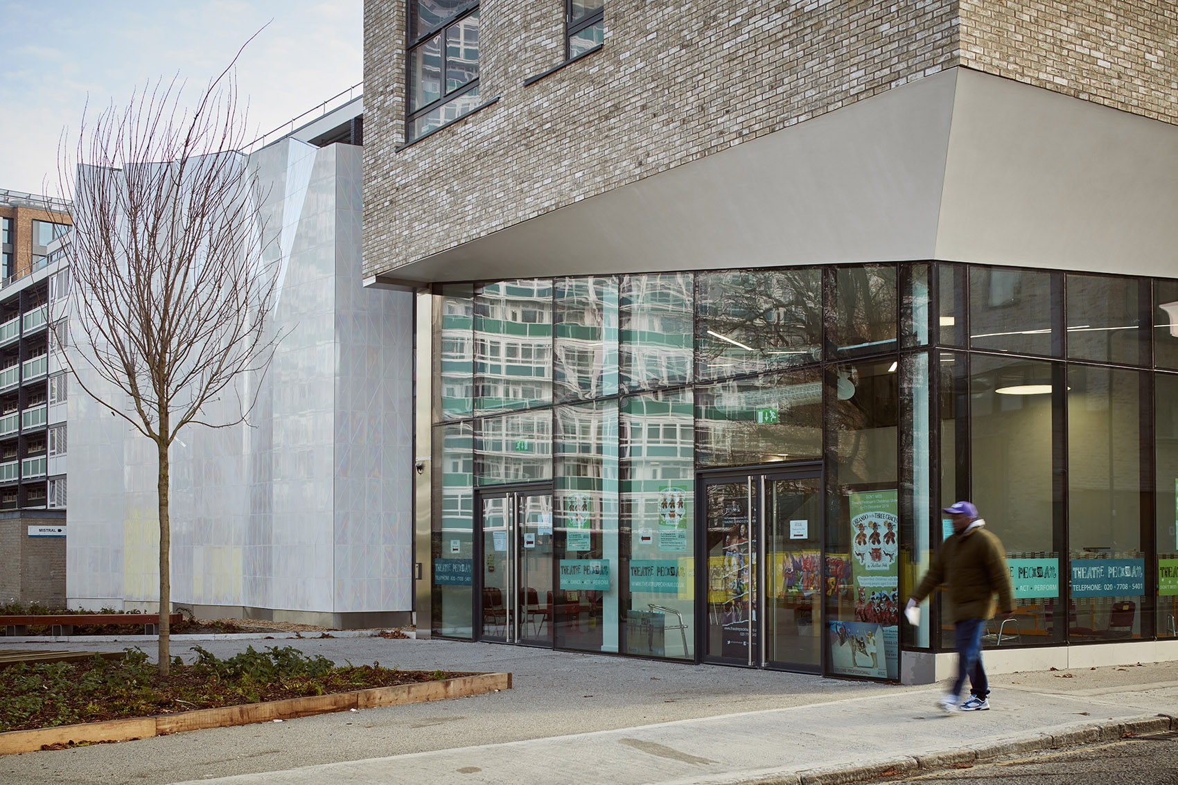 Southwark Town Hall + Theatre Peckham By Jestico + Whiles 谷德设计网