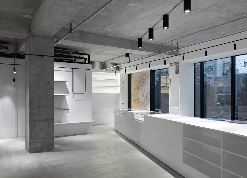 PRINCIPLE M SHOWROOM By MDDM STUDIO