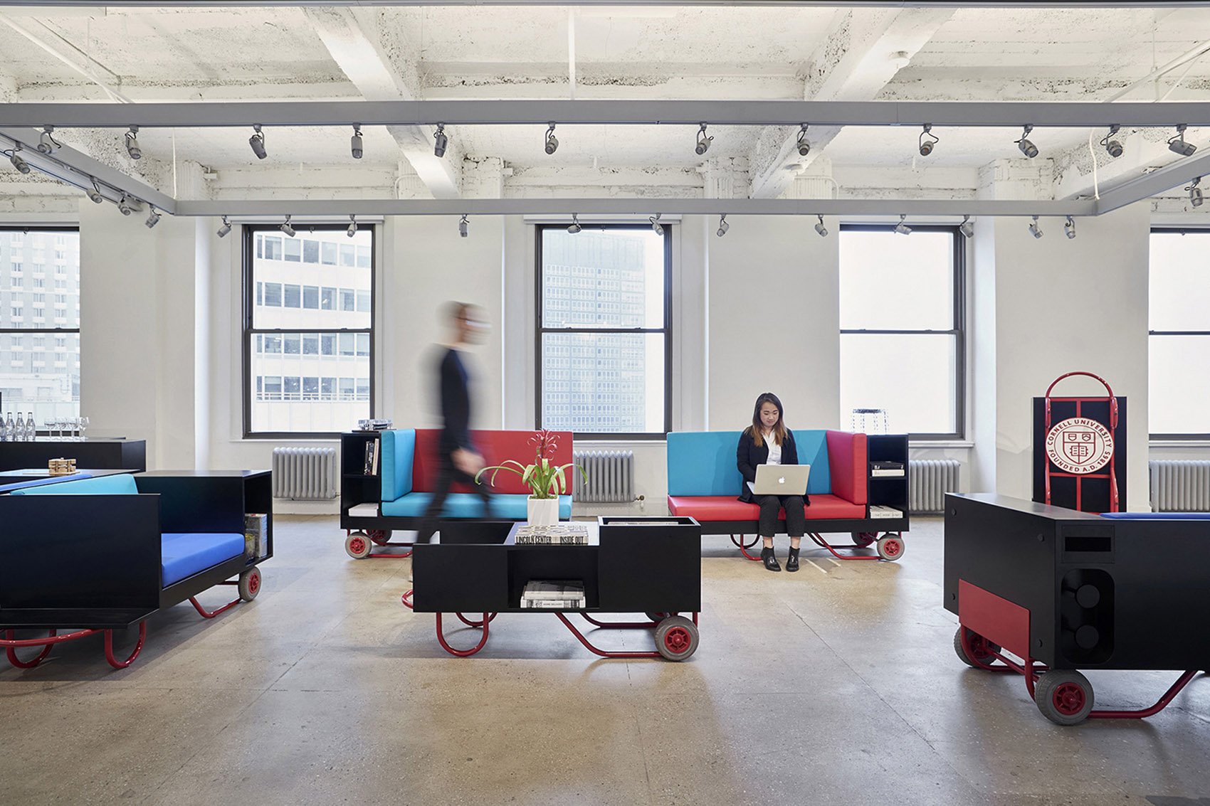 Pull furniture series By Lim + Lu 谷德设计网