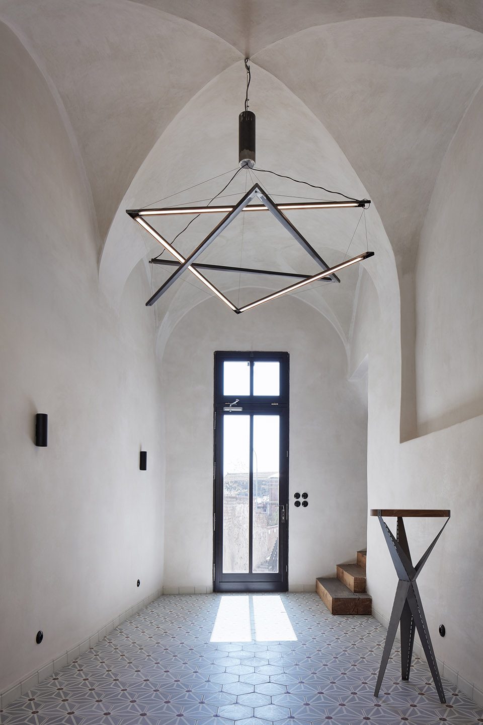 sTAJNHAUS By ORA