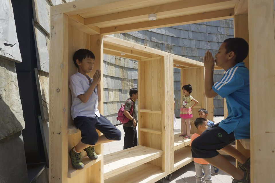 Practicing Folding House02