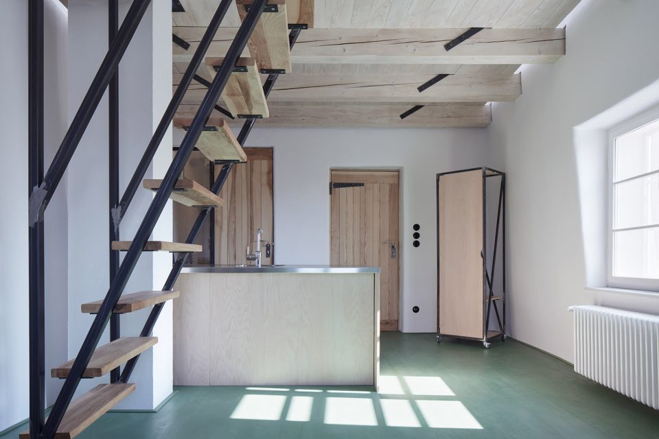 sTAJNHAUS By ORA