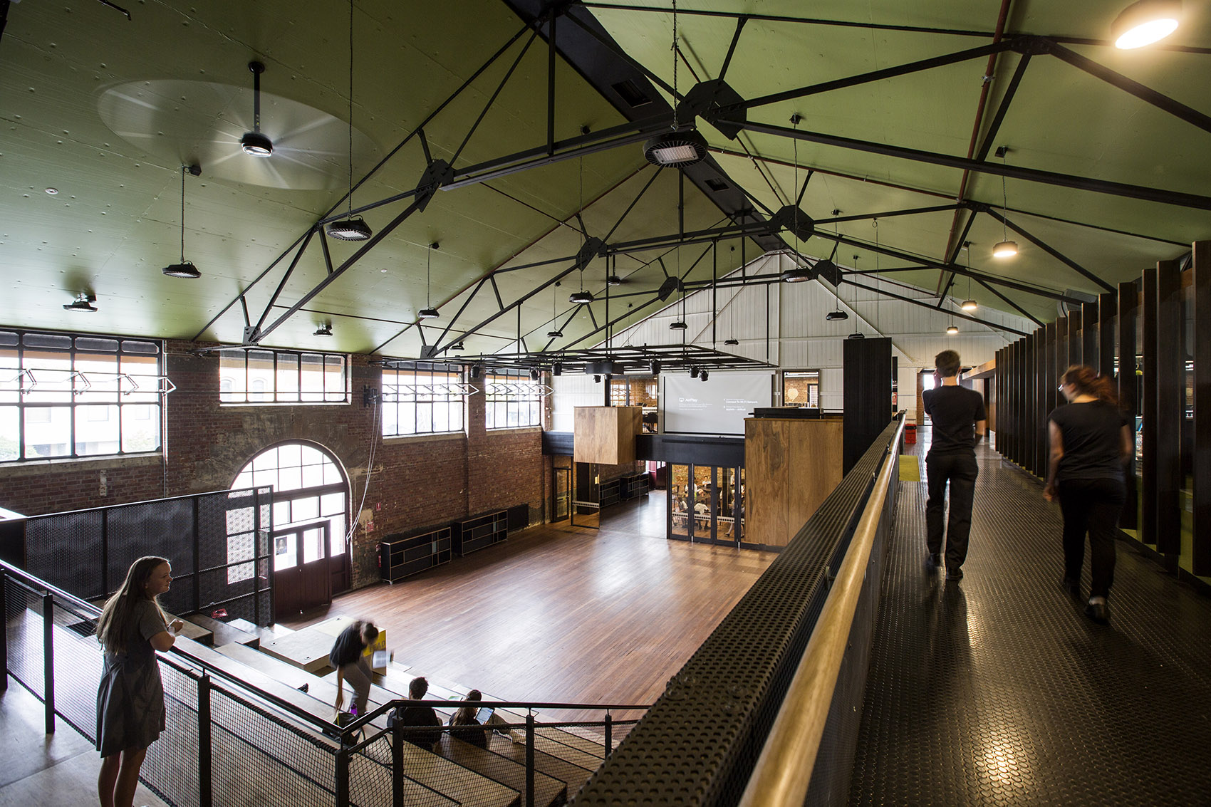 Albert Park College Environmental Arts Hub by Six Degrees Architects 谷德设计网