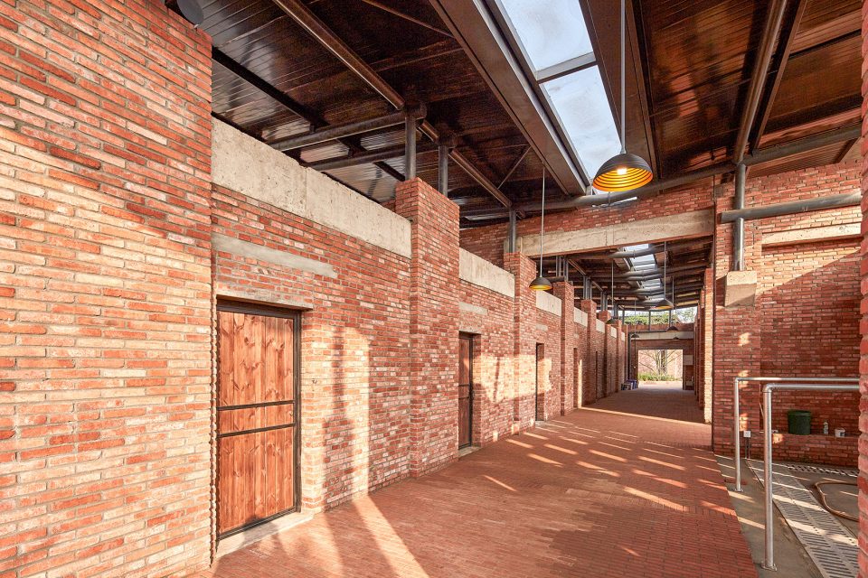 Brick Stables – Chengdu Luxelakes Eco city