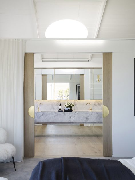 Closely House II,Australia By Madeleine Blanchfield Architects