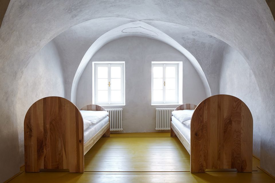 sTAJNHAUS By ORA
