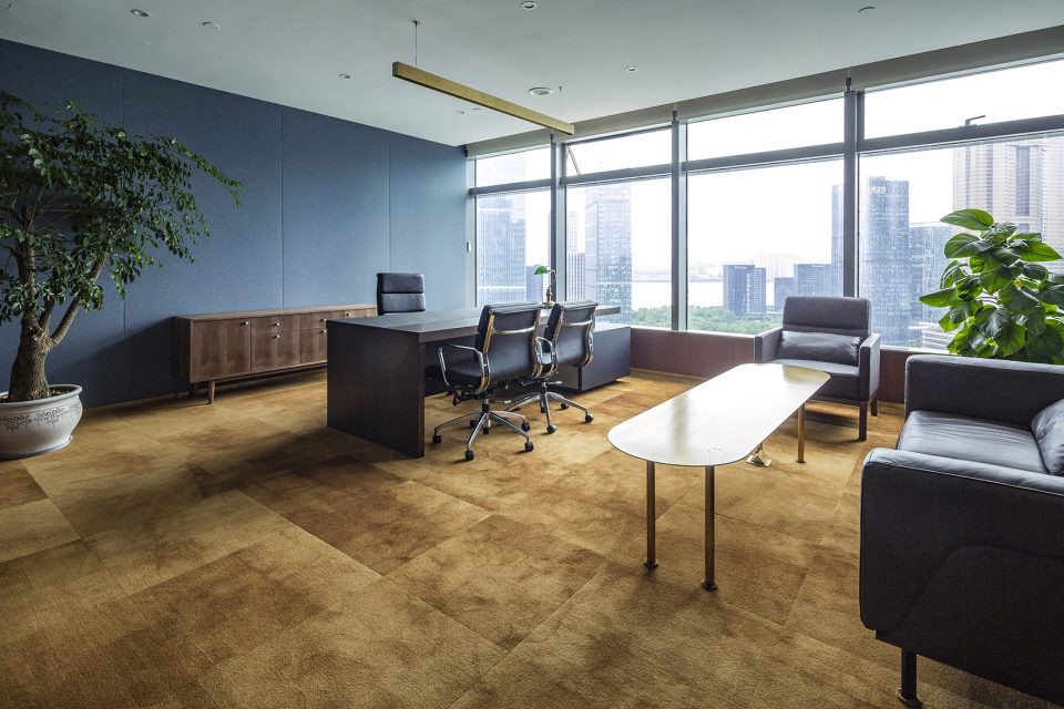 Knights Hangzhou Office By TEMP