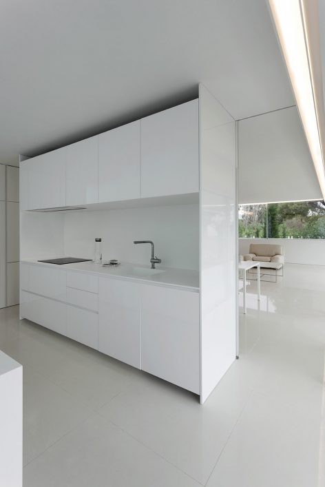 Breeze House By Fran Silvestre Arquitectos