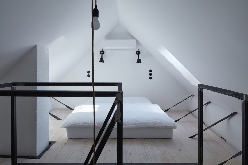 sTAJNHAUS By ORA