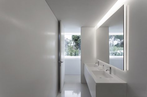 Breeze House By Fran Silvestre Arquitectos