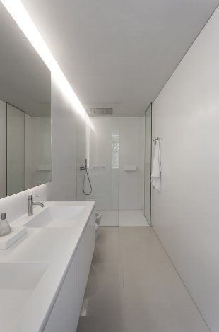 Breeze House By Fran Silvestre Arquitectos