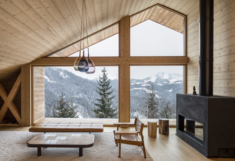 Mountain House By Studio Razavi Architecture