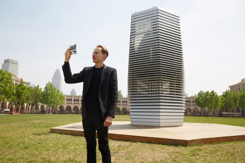 Daan in front of SFT in TianJin