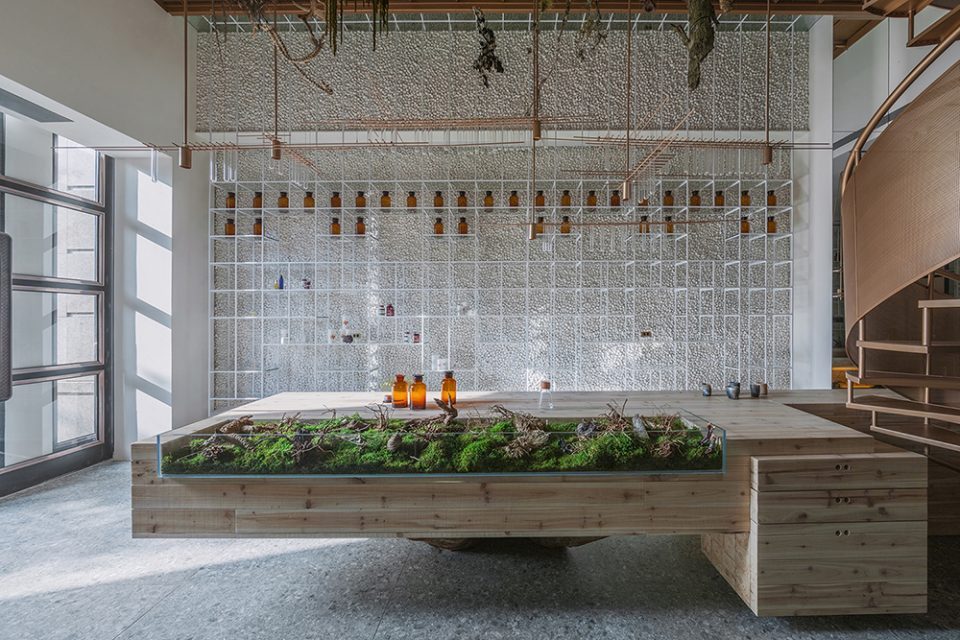 Molecure Pharmacy By Waterfrom Design 960x640
