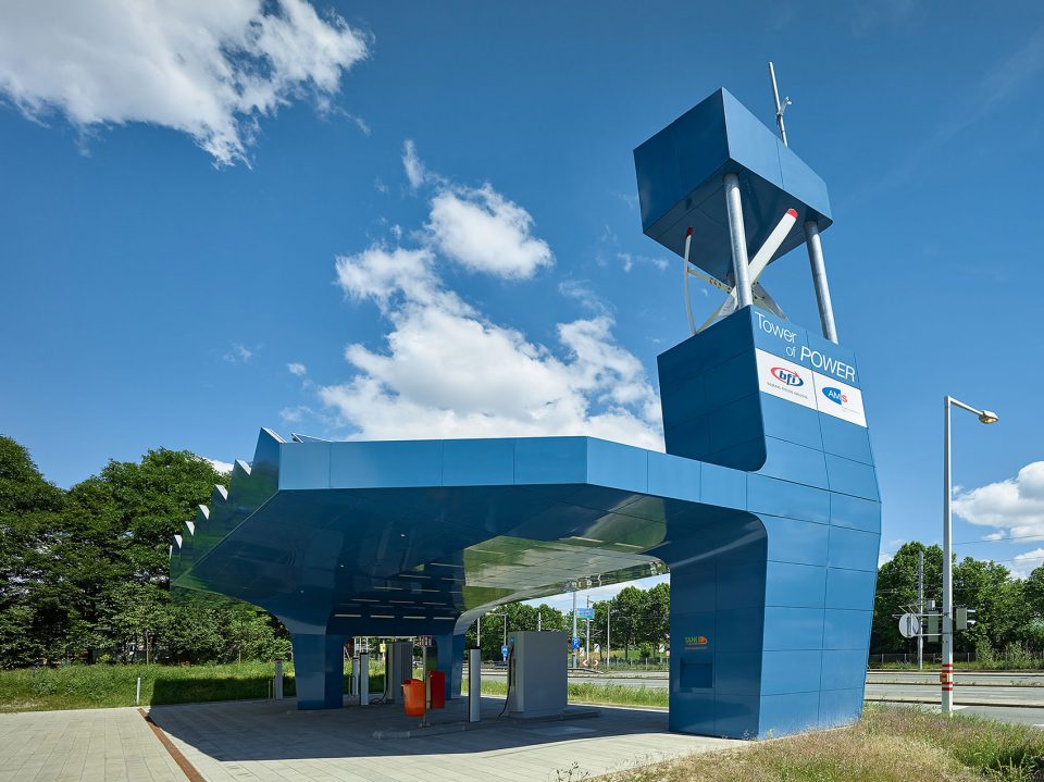 Tower of Power Charging Station by gobl architektur