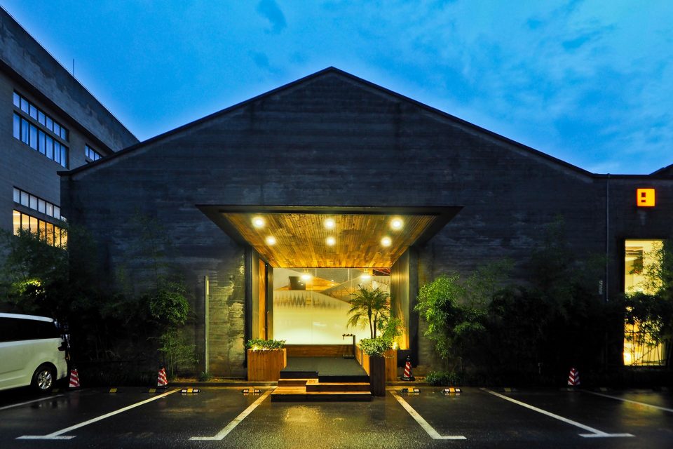 Transformation of industrial building 8 in Shanghai By DUTStudio