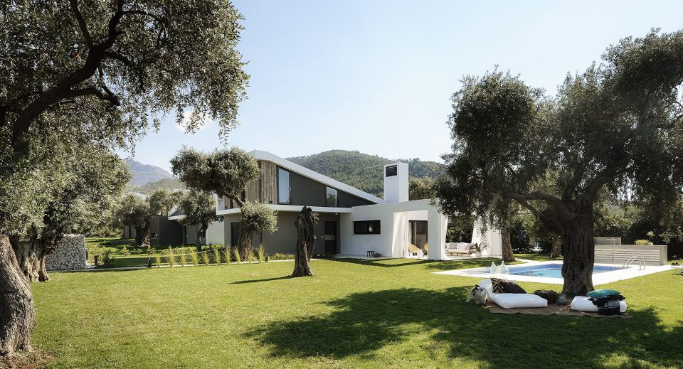 Olion Villa AA By Ark4lAbOfArchitecture
