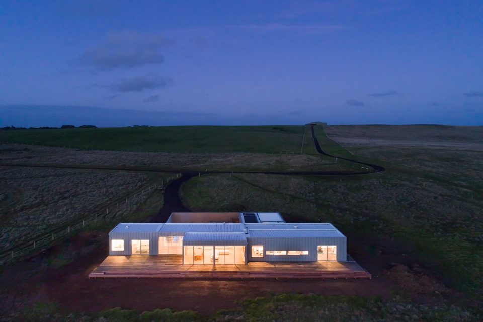 Project Phillip Island By Modscape