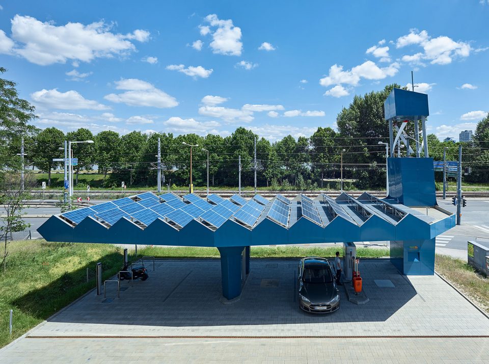 Tower of Power Charging Station by gobl architektur