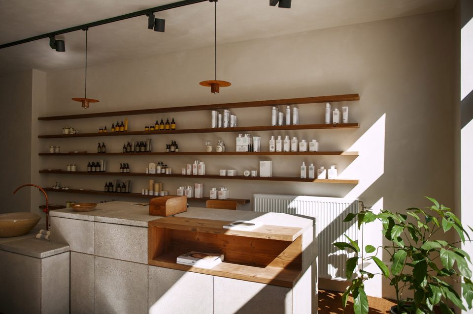 ISU Hair Salon By Going East
