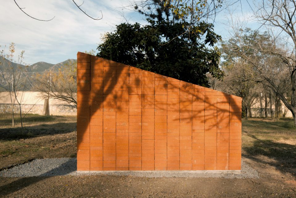 1200 Bricks Little Chapel By S AR 1 1