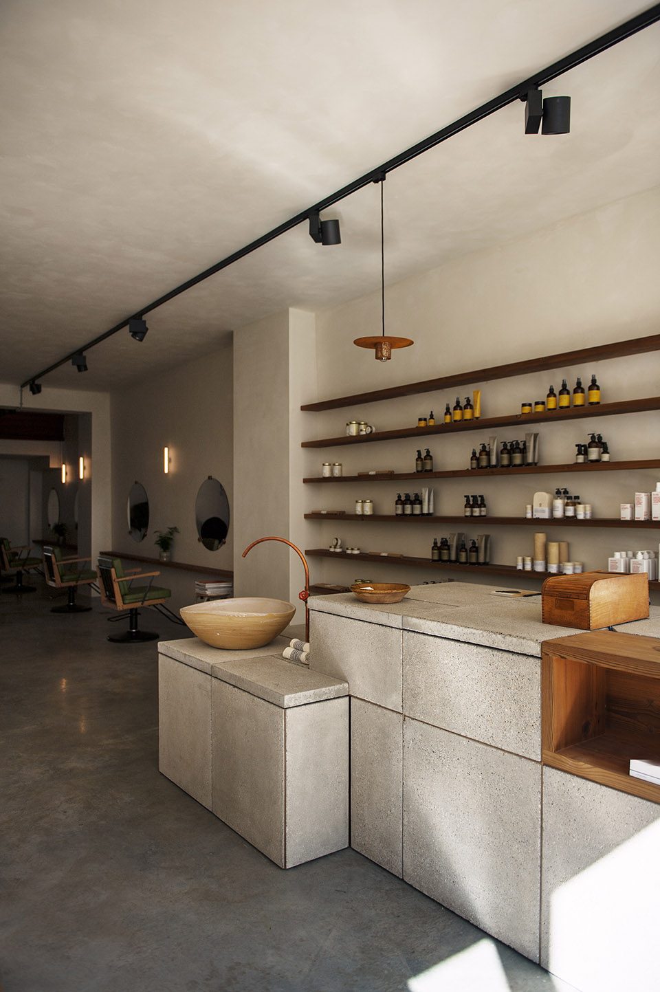 ISU Hair Salon By Going East