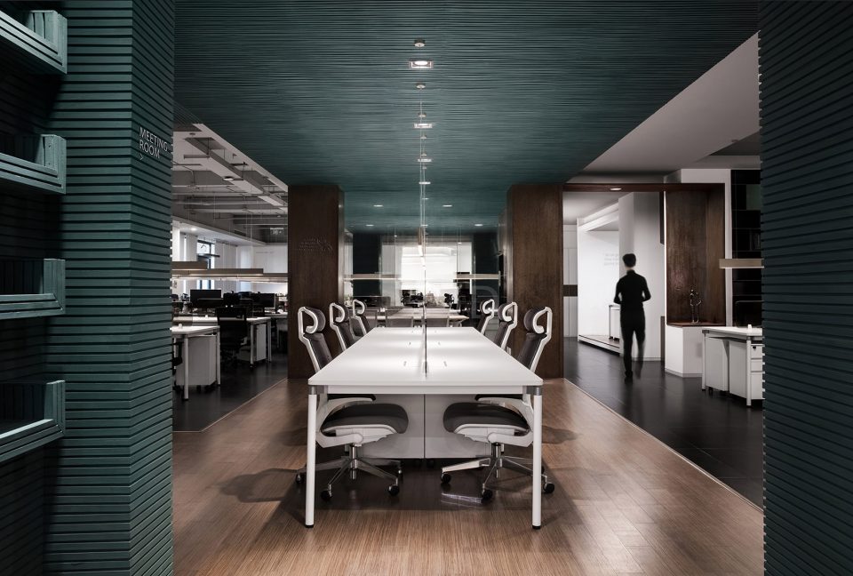 Space Design of Elephant Parade Office by CUN Design