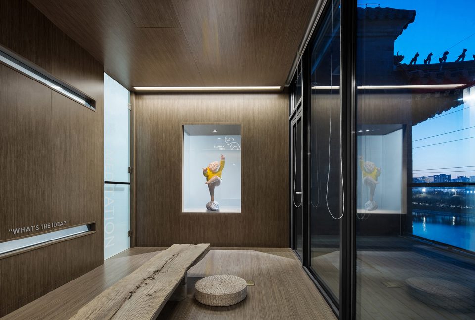 Space Design of Elephant Parade Office by CUN Design