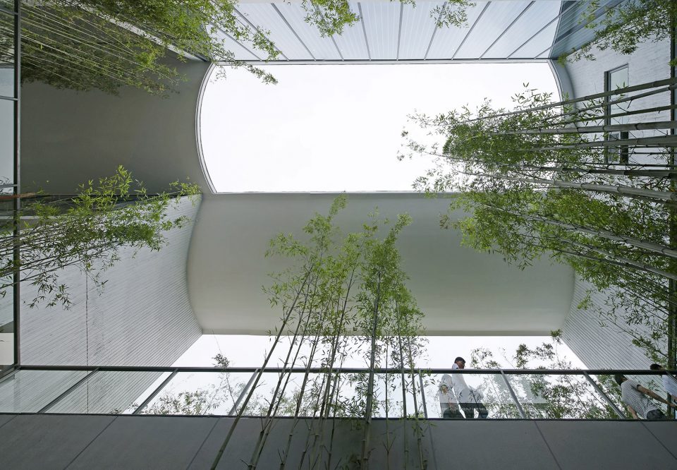 Dongyuan Qianxun community center by Scenic Architecture Office