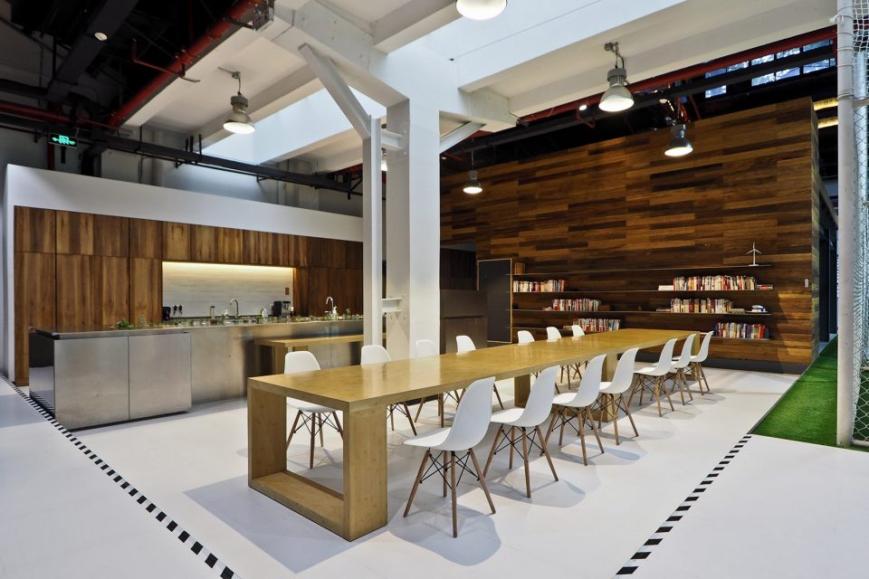 Transformation of industrial building 8 in Shanghai By DUTStudio