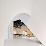 2017米兰家具展Arper展厅 / MAIO