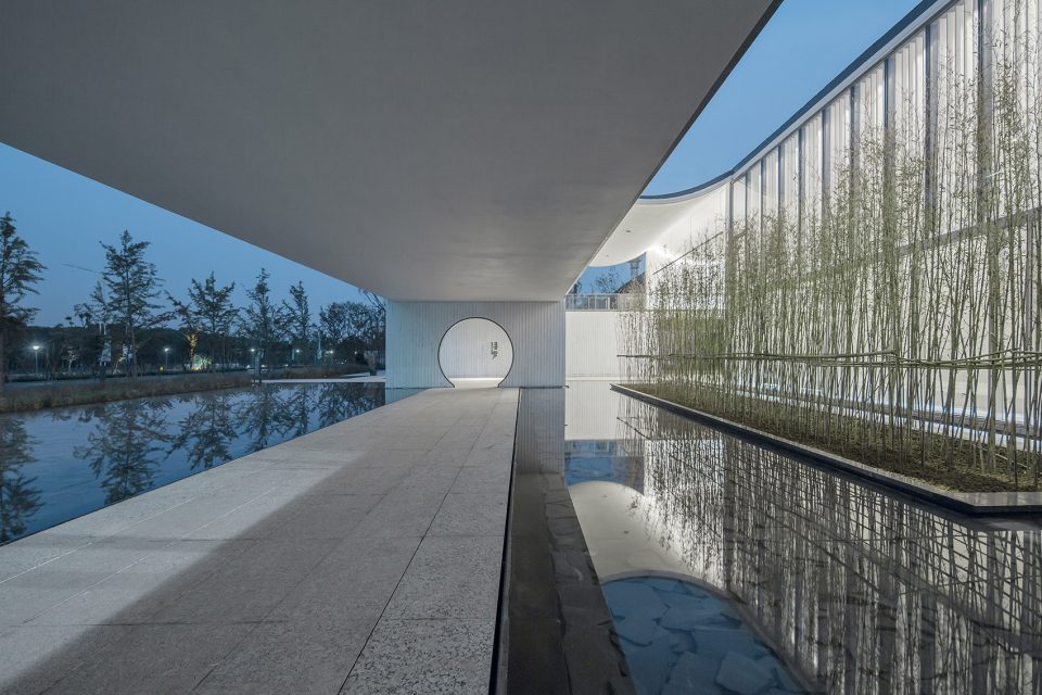 Dongyuan Qianxun community center by Scenic Architecture Office