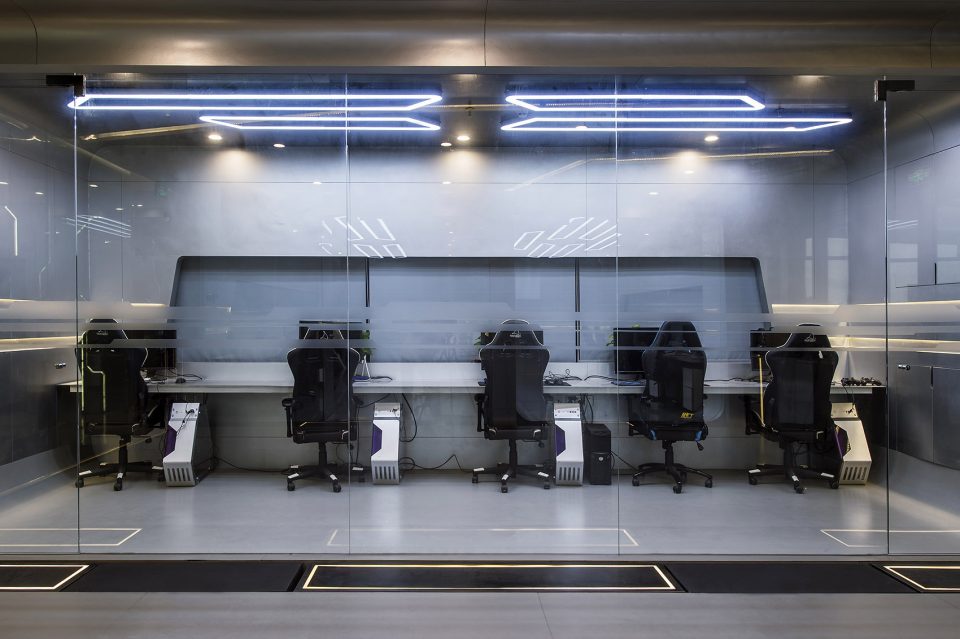 OMG Electronic Sports Club By Shanghai GuTeng designer studio