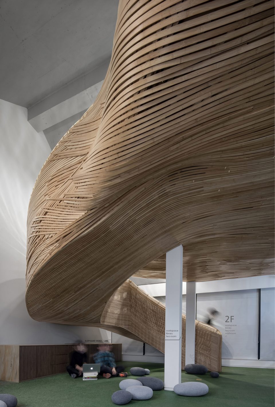 Space Design of Elephant Parade Office by CUN Design