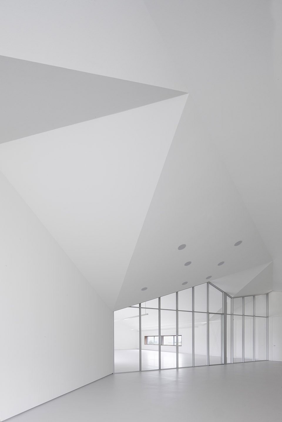 New Building For Norvento By Francisco Mangado