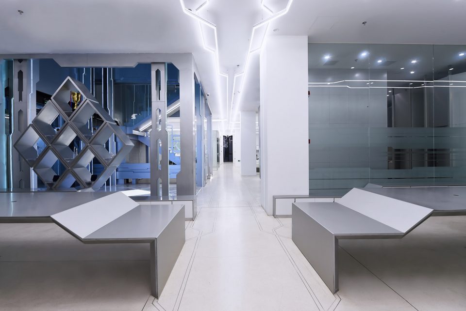 OMG Electronic Sports Club By Shanghai GuTeng designer studio