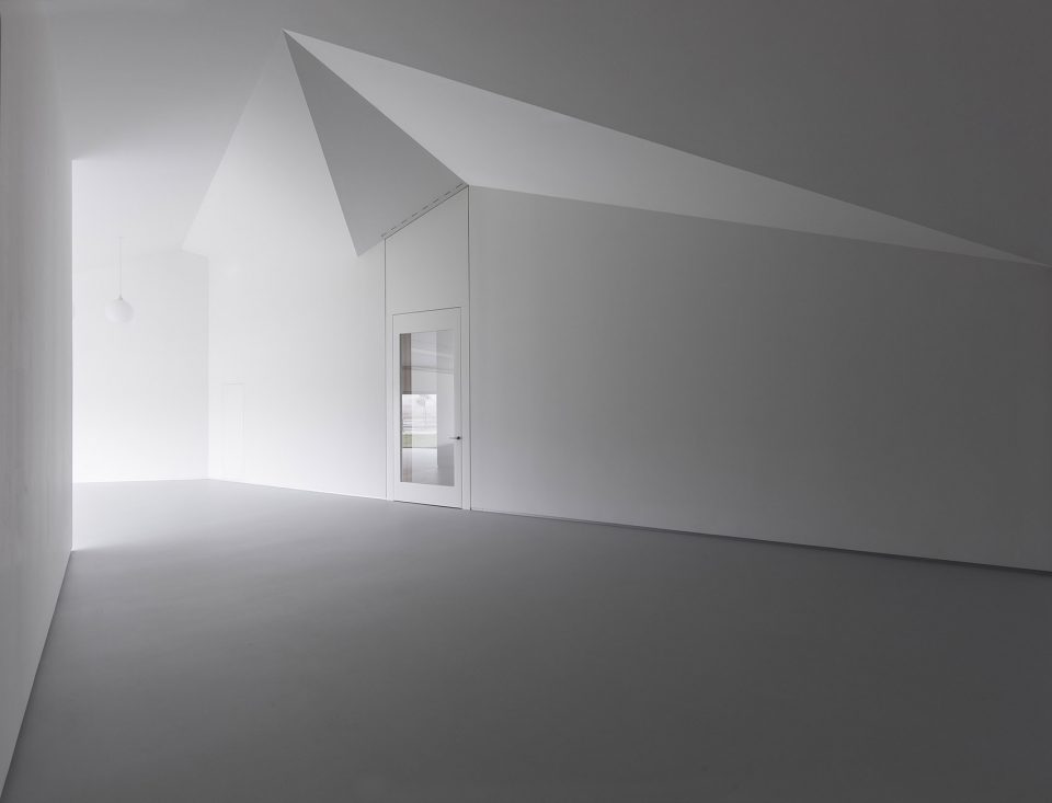 New Building For Norvento By Francisco Mangado