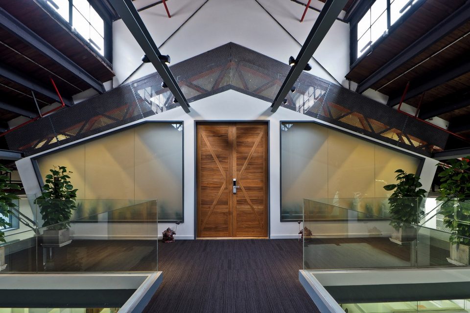Transformation of industrial building 8 in Shanghai By DUTStudio