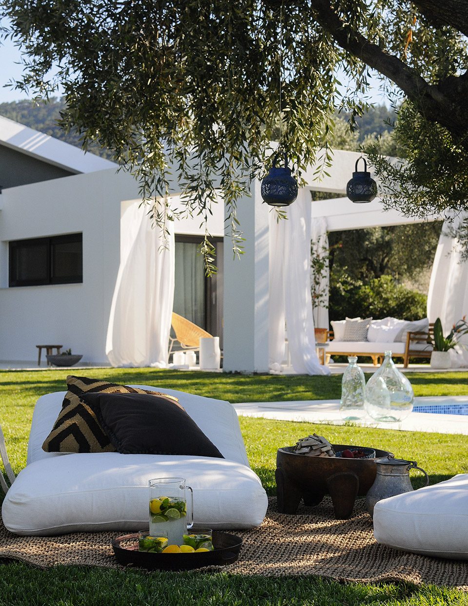 Olion Villa AA By Ark4lAbOfArchitecture
