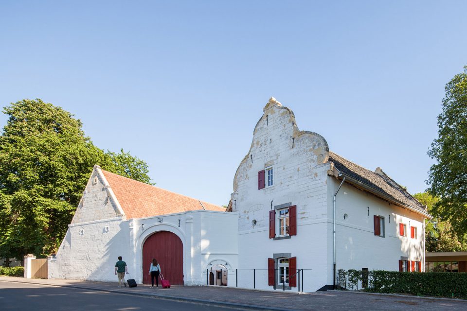 St Gerlach pavilion and manor farm Photo by Mecanoo architecten