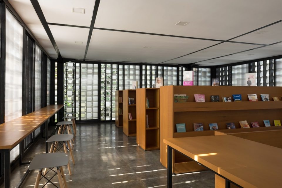 Microlibrary Bima by SHAU 010